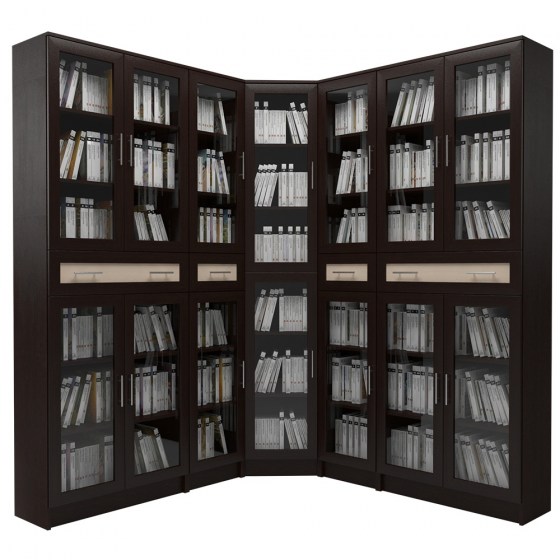 Классический книжный шкаф